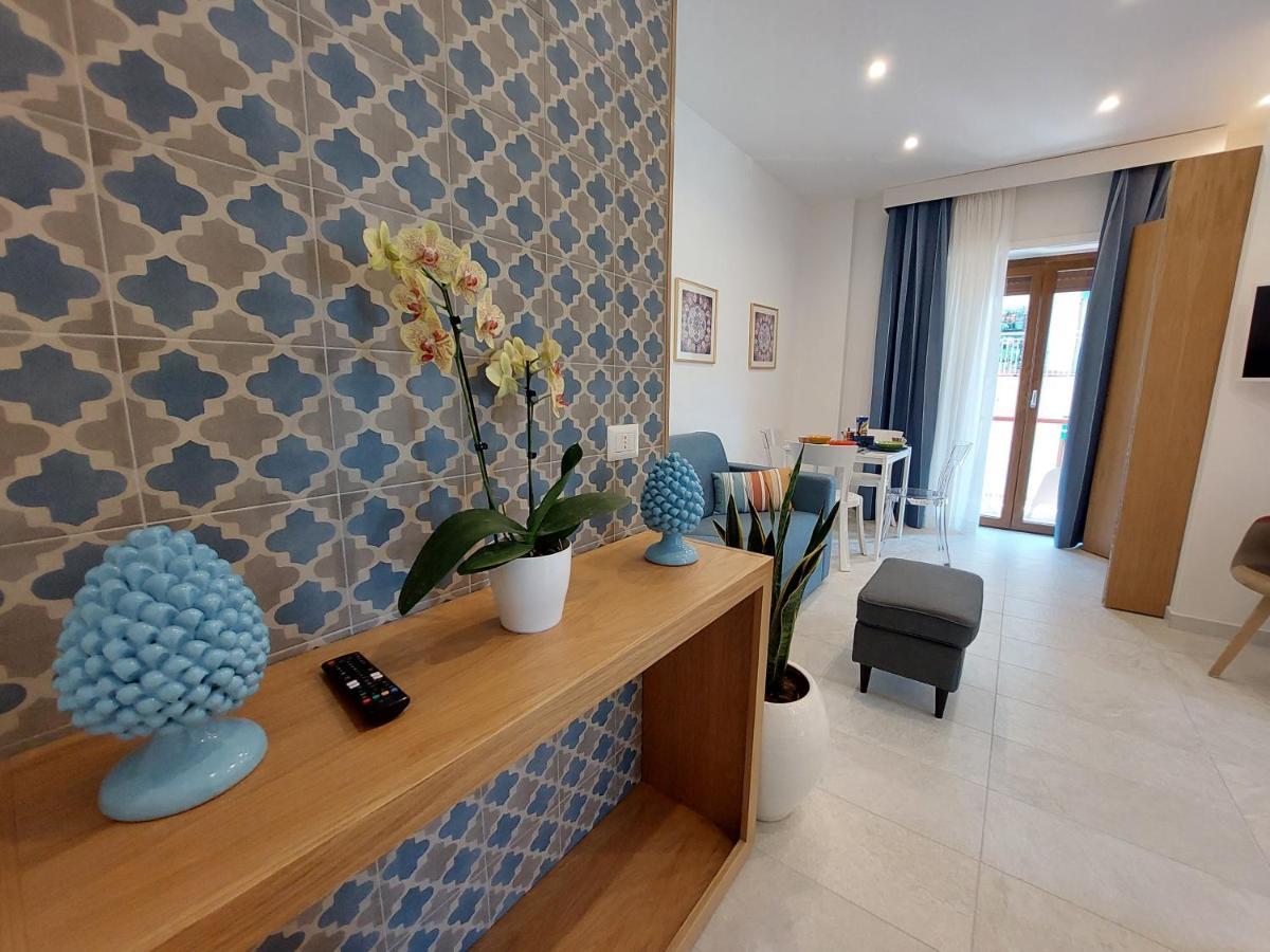 Mistral Luxury Suites Sorrente Extérieur photo