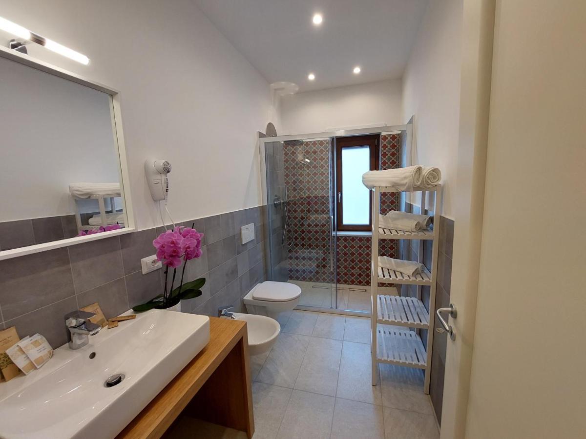 Mistral Luxury Suites Sorrente Extérieur photo