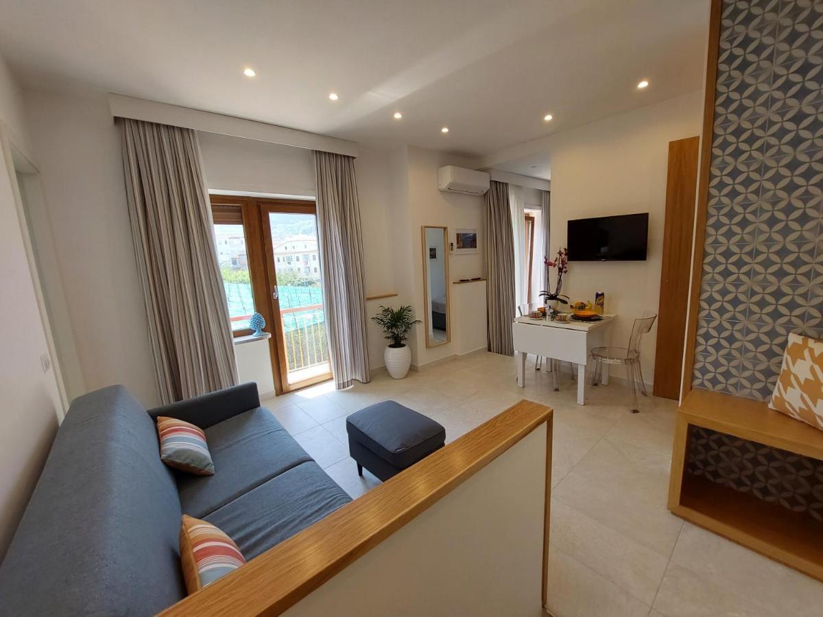 Mistral Luxury Suites Sorrente Extérieur photo
