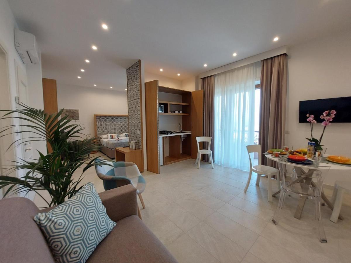 Mistral Luxury Suites Sorrente Extérieur photo