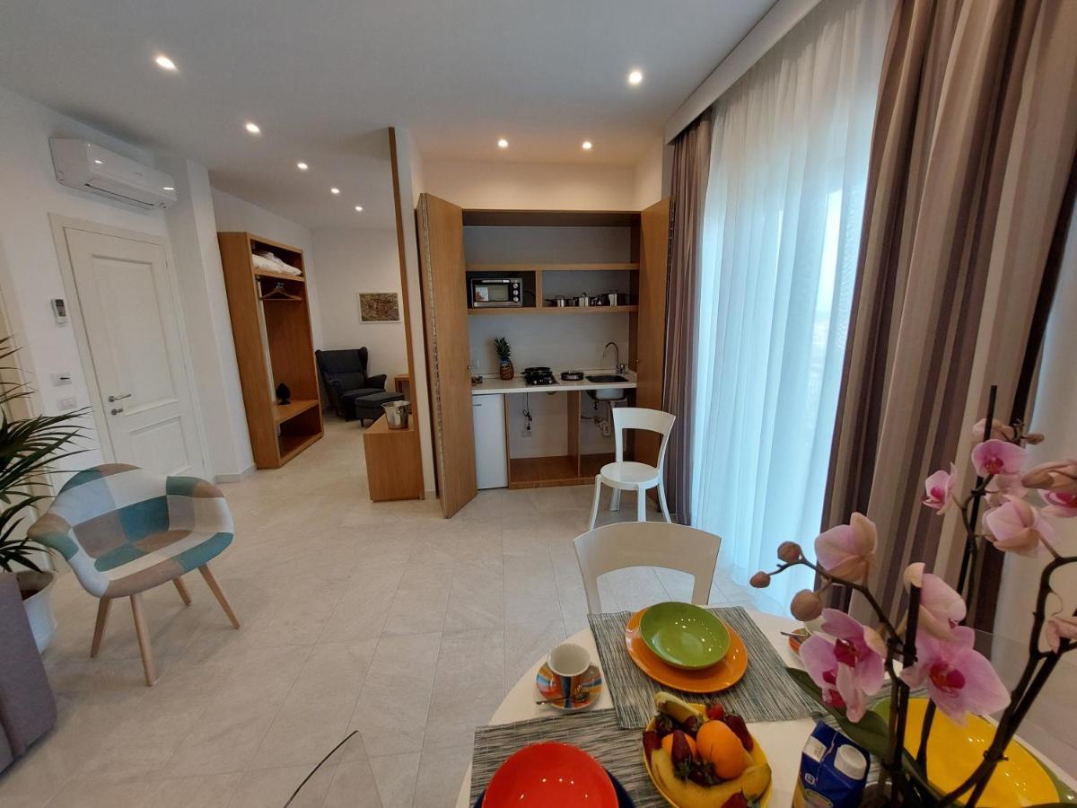 Mistral Luxury Suites Sorrente Extérieur photo