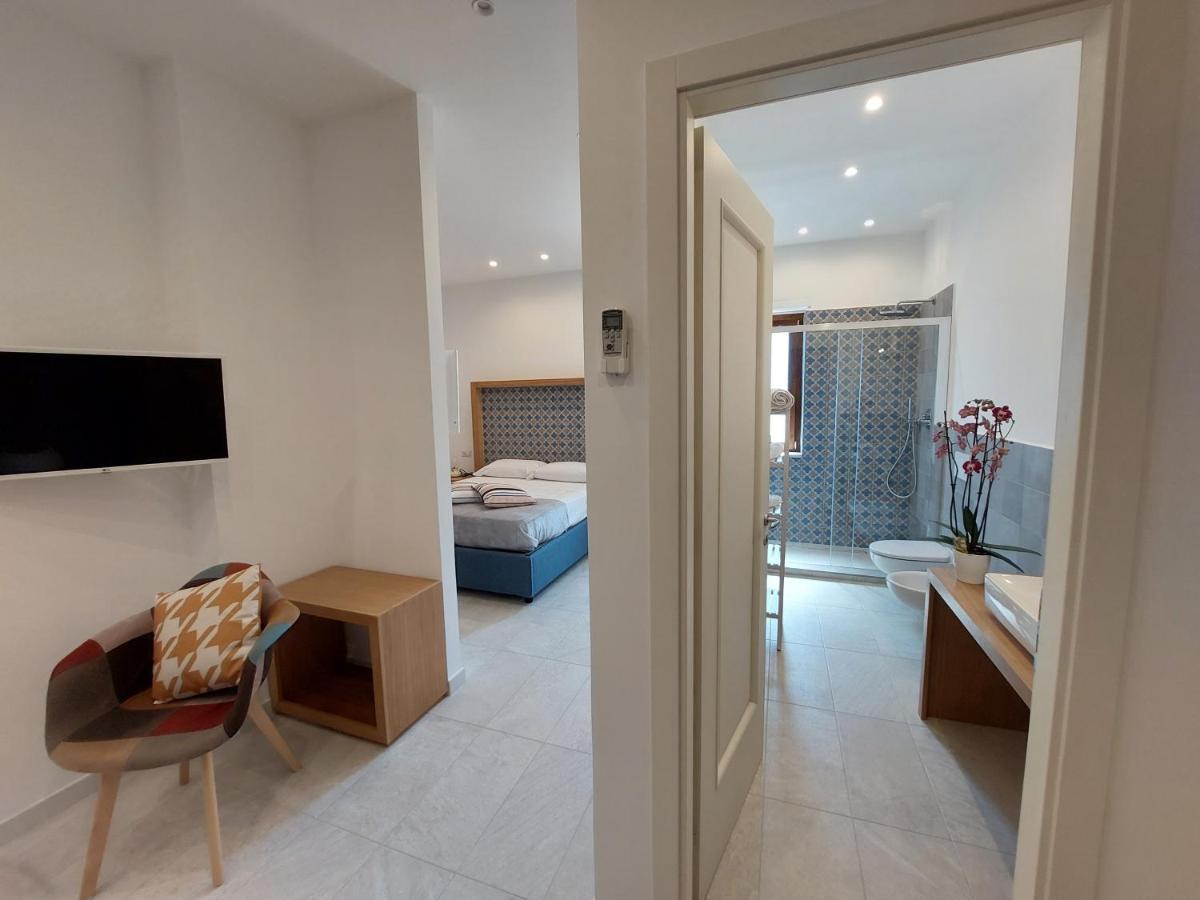 Mistral Luxury Suites Sorrente Extérieur photo